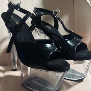 Size 8 Black sole clear platform bottom Pleaser🖤 6 inch heel